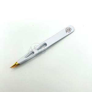 Pinzas para cejas blancas con punta dorada y mango dentado, logotipo personalizado, pinzas para cejas puntiagudas de acero inoxidable, servicio OEM - Product Image 5