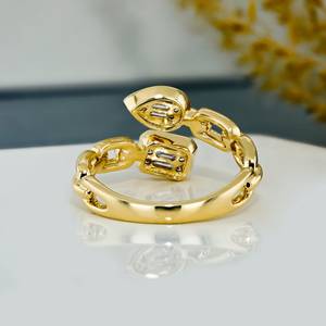 Anillo de compromiso de oro macizo chapado en rodio con diamante natural Toi Et Moi de 0.22 ct, engaste de doble punta y banda cruzada de eslabones cubanos - Product Image 5
