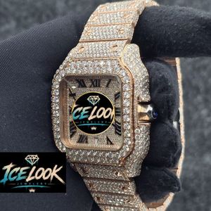 ICE LOOK นาฬิกาควอทซ์ทรงสี่เหลี่ยมผืนผ้าสีทองสำหรับผู้ชาย 40 มม. หน้าปัดอะนาล็อกประดับเพชร สายสแตนเลส ตัวล็อคแบบพับได้ - Product Image 3