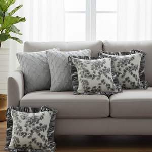 Ensemble de 5 housses de coussin décoratives grises SOGA, à volants floraux et tricot diamanté, pour une maison confortable - Product Image 3