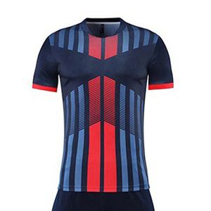Vêtements de football personnalisables 100% polyester ensembles d'uniformes sublimés de haute qualité Top tendance confortable respirant votre propre logo - Product Image 3