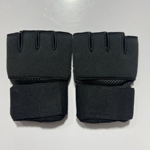 Gants de boxe et d'haltérophilie noirs sans doigts avec support de poignet, en néoprène respirant pour l'entraînement et la protection des mains en salle de sport - Product Image 2
