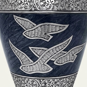 Urna Funeraria de Aluminio Azul Marino al por Mayor con Diseño de Águila y Pájaros en Vuelo, Recuerdo Conmemorativo para Cenizas de Adultos - Product Image 4