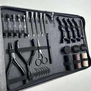 Kit de Extensiones de Cabello de Acero Inoxidable y Plástico Duradero con Logotipo Personalizado, Mini Set de Salón, Pinzas de Silicona y Nylon, Estuche de Cuero - Product Image 1