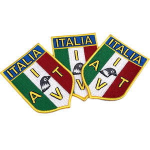 OEM 2026 – Nouveaux patchs brodés personnalisés en gros avec logo, badges thermocollants en tissu pour vêtements - Product Image 3