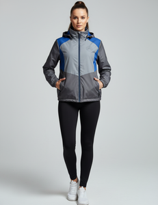 Chaqueta cortavientos premium para mujer con diseño único, rendimiento y estilo para exteriores con nuestra chaqueta cortavientos premium para mujer. - Product Image 1