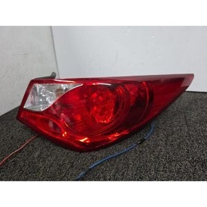 Luz Trasera Derecha Usada para Sonata 924023S100 - Product Image 3
