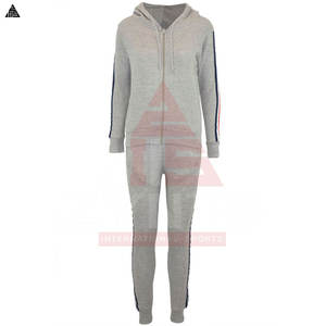 Conjunto Deportivo para Mujer de Diseño Sencillo, Calidad Premium, 100% Algodón, Sudadera con Capucha y Pantalones Deportivos - Product Image 3