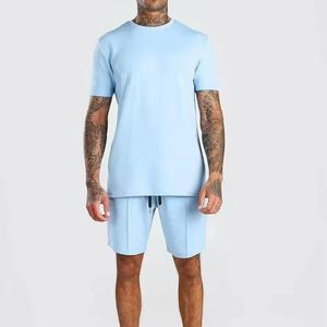 Ensembles décontractés pour hommes : T-shirt à manches courtes + short uni, ensemble court tendance pour hommes avec poches, prix avantageux - Product Image 1