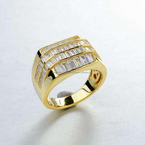 Bague Baguette de Luxe pour Usage Quotidien en Argent Sterling 925 avec Moissanite, Bijoux pour Hommes - Product Image 1