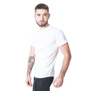 T-shirt de sport pour homme, coupe ajustée, en polyester, personnalisable, avec logo sur le devant, séchage rapide, pour la course à pied, la remise en forme, la salle de sport - Product Image 3