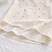 Débardeurs en coton uni personnalisés OEM à fines bretelles, brodés à la main avec perles et boutons sur le devant, pour femmes, camisoles d'été écologiques tissées
