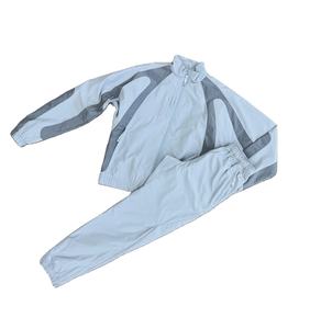 Coupe-vent Pantalons et sweat-shirts empilés Survêtement en nylon pour hommes Survêtement zippé en polyester deux pièces coupe-vent pour hommes - Product Image 1