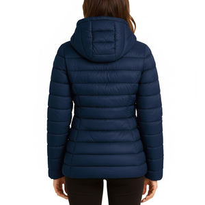 Veste d'hiver matelassée légère et réversible pour femme, en nylon fin, à manches longues, entièrement zippée, imperméable et pliable - Product Image 6