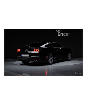 Ford Mustang 2024 2.3 EcoBoost Premium Coupé con Tapicería de Cuero, 19,875 km, Caja de Cambios Automática, Volante a la Izquierda, Cámara Trasera - Product Image 2