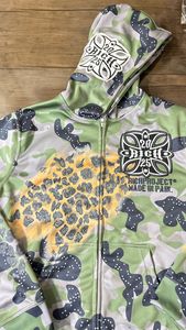 Sweat-shirt homme en coton et polyester, design sublimation de qualité supérieure, logo brodé personnalisé, streetwear, fermeture éclair. - Product Image 4