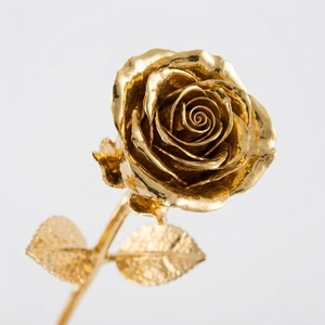 Rosa Eterna de Tallo Largo Hecha a Mano, Bañada en Oro de 24K, Flor Natural Preservada con Baño de Oro de 24K, Rosa Real Bañada en Oro de 24K, Venta al por Mayor - Product Image 4