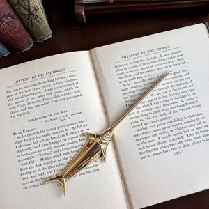 Timeless Brass <b>Letter</b> Opener – A Classic Desk Tool for Efficient and Elegant <b>Envelope</b> Opening - Product Image 2