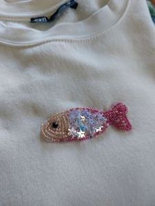 Camiseta sin mangas de moda para mujer, con encaje, manga larga, cuello ajustado, logotipo personalizado, patrón liso, transpirable, de longitud corta, camiseta básica. - Product Image 3