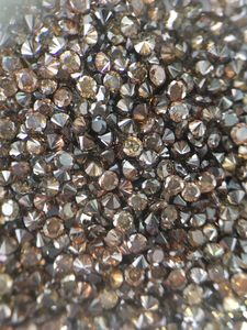 Diamant rond taille brillant, brut, de couleur brunâtre, provenant de l'exploitation minière terrestre, pour la fabrication de bijoux. - Product Image 5