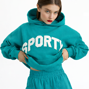 Ensemble de vêtements pour femmes, sweat-shirt oversize uni, short au-dessus du genou, spandex/polyester, coupe régulière, tenue assortie pour un usage décontracté - Product Image 2