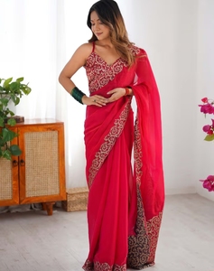 ผ้าส่าหรีปักลายสีชมพู KV พร้อมเสื้อท่อนบนแบบยังไม่เย็บติดกับกางเกง - Product Image 1