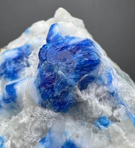 Espécimen de Cristal Azul Natural de Badakhshan, Afganistán, Mineral Raro, Pieza de Exhibición para Coleccionistas, Alta Calidad - Product Image 6