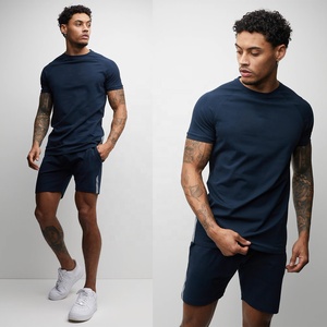 T-shirt Hip Hop Muscle Fit en coton pour hommes T-shirt personnalisé à manches courtes en tricot surdimensionné au design décontracté avec sérigraphie à motif uni - Product Image 5