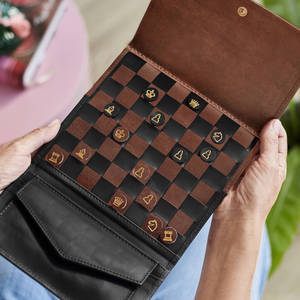 Plateau de jeu portable en cuir enroulable pour le jeu de la renarde et du canard, avec des pièces modernes et un design compact pour le divertissement familial en déplacement - Product Image 6