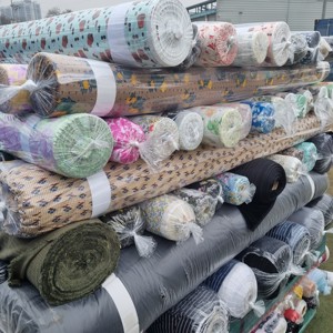 Fabriqué en Corée, 95% polyester, 5% élasthanne, tissu ITY imprimé, lot de tissus en stock, nombreux motifs floraux, meilleure qualité, designs magnifiques. - Product Image 2