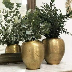 Exquisito Florero Moderno de Metal Transparente con Diseño Sofisticado para Decoración de Hogar de Primera Calidad - Product Image 5