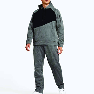 Conjunto Deportivo Oversize para Hombre con Sudadera con Capucha Estampada y Pantalones Acampanados, Personalizado con Pedrería Brillante, 100% Algodón - Product Image 3