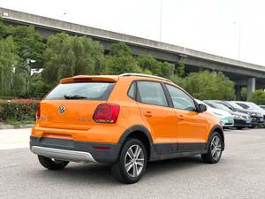 Volkswagen <span class=keywords><strong>Polo</strong></span> 1.6L Cross <span class=keywords><strong>Polo</strong></span> Automático Usado 2012 <span class=keywords><strong>2014</strong></span> 2018 2021 con Techo Solar, Aire Acondicionado Automático, Luces LED DRL, Autos de Segunda Mano de Alta Calidad - Product Image 1