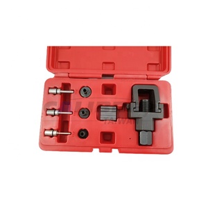 Kit de Herramientas para Romper y Dividir Cadenas de Motocicleta TAIWAN CALIBRE de 8 Piezas con Función de Remachado, Negro, Compatible con Tornillo de Banco/Llave Inglesa - Product Image 1