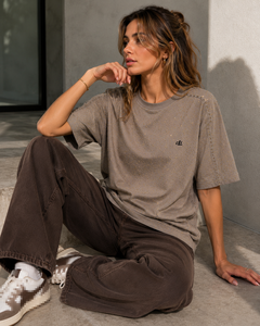 T-shirt tendance en coton tricoté respirant avec strass dorés surdimensionnés, personnalisable, toutes saisons, streetwear 2026 pour femme - Product Image 4