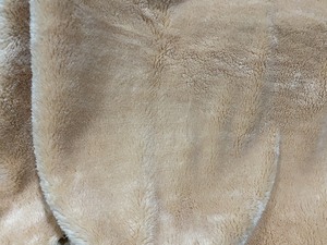 Tissu en poly mohair super doux 100% polyester 7mm 250gsm couleur crème pour jouets en peluche et vêtements - Product Image 4