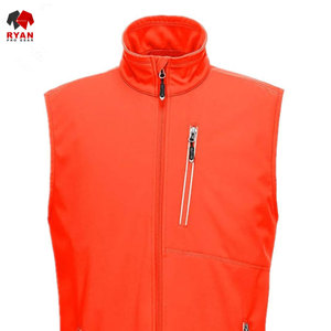 แจ็คเก็ตซอฟต์เชลล์ดีไซน์พิเศษสำหรับผู้ชายจาก Ryan Pro Gear เนื้อผ้านุ่มสบาย ระบายอากาศได้ดี พร้อมโลโก้แบบกำหนดเอง ดีไซน์ ODM - Product Image 3