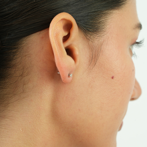 Boucles d'oreilles minimalistes en argent sterling 925 avec diamant naturel taille ronde, unisexe, accessoires de joaillerie fine - Product Image 4