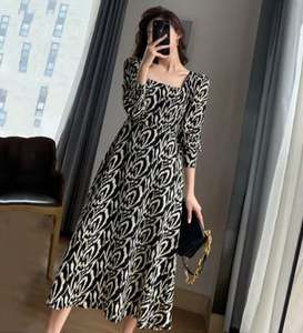 Robe mi-longue à volants imprimée pour femme, modèle 2026, épaules dénudées, en tissu tissé élégant avec boutons décoratifs, coupe naturelle - Product Image 3