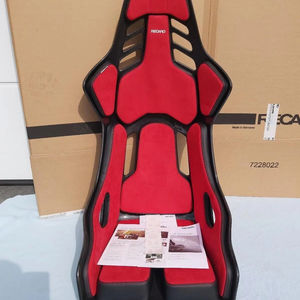 Asiento Deportivo RECARO PODIUM de Fibra de Carbono, Izquierdo, Rojo y Negro, Cuero, Nuevo - Product Image 1