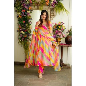 CONJUNTO TRAJE ORGANZA LEHERIYA NAVRANGI - Product Image 3