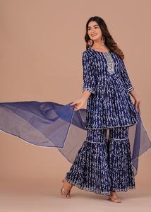 Conjunto de 2 Piezas para Mujer, Estampado Floral Azul, con Volantes, Estilo Bohemio, Top Largo y Pantalones Acampanados, Primavera Verano, Formal, 100% Algodón Tejido - Product Image 3