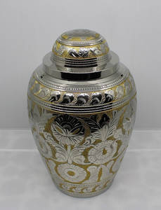 Urnes funéraires de haute qualité en laiton gravées sur mesure, style américain, 10 pouces, capacité de 200 à 220 pouces cubes, pour adultes - Product Image 2