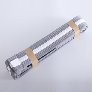 Cinturones de Karate para Hombre al por Mayor, 100% Algodón, Personalizables, para Artes Marciales, con Logotipo Frontal, Transpirables y de Secado Rápido - Product Image 2