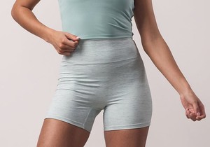 Shorts décontractés taille mi-haute pour femme, coupe ample en coton respirant et doux, pour le quotidien, motif tendance - Product Image 4