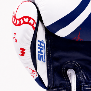 Gants de boxe professionnels de qualité supérieure, rouge, bleu, blanc, logo personnalisé, lacés, en PU léger, imperméables, à doigts entiers, pour la boxe thaïlandaise et le kick-boxing - Product Image 3