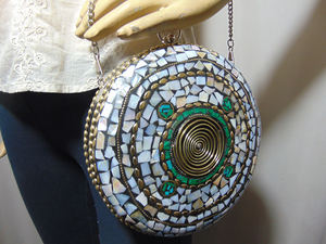 Pochette de mariée indienne en pierre mosaïque et métal Lowellcraft.com – Élégante pochette de soirée pour femme, sac à main de mariage de Delhi - Product Image 5