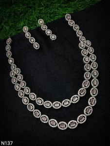 Conjunto de Joyería Nupcial Étnica Americana Clásica con Diamantes, Collar y Aretes de Dos Piezas para Boda y Fiesta en Estilo Clásico - Product Image 1