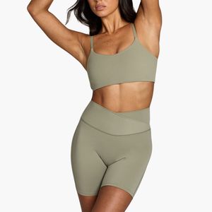 Conjunto de Yoga Antibacteriano Sin Costuras para Mujer, Venta al Por Mayor, Personalizado, de Secado Rápido, con Sujetador Deportivo, Pantalones Cortos de Cintura Alta y Almohadillas para el Pecho, para Entrenamiento y Fitness - Product Image 2
