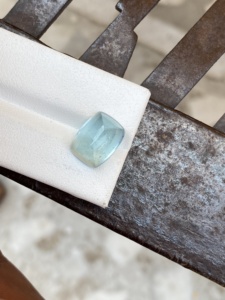 Aigue-marine naturelle 7,10 carats, cabochon long de forme coussin, pierre précieuse bleue et verte de bonne qualité pour la fabrication de bijoux - Product Image 2